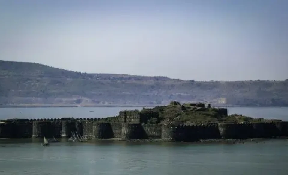 (2025) Murud Janjira Fort (updated) – Quick facts before you go on a beach trip