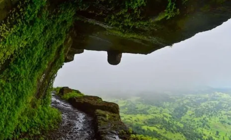 Harihar Fort Trek – Updated Travel Guide with Photos